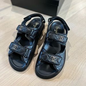 Chanel Dad Sandal - Gate No.5 - size 37 Black Caviar
